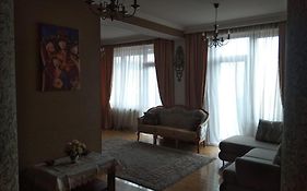 Avlabari Old Town Residence